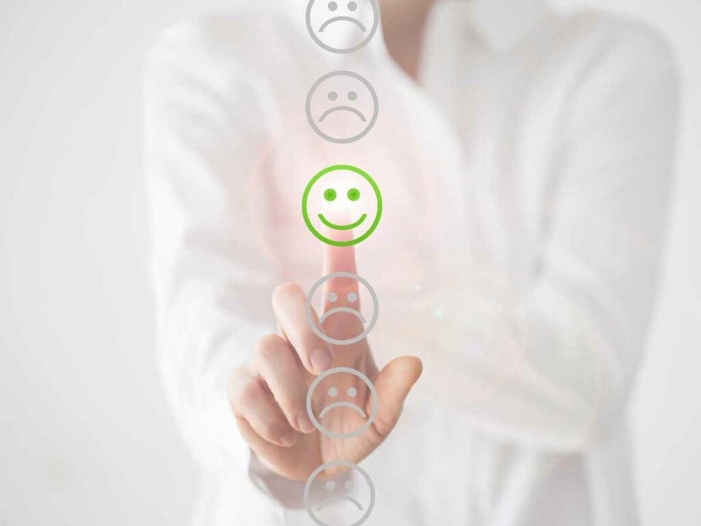 8 Ways to Give Constructive Feedback Without Demotivating Your Team 