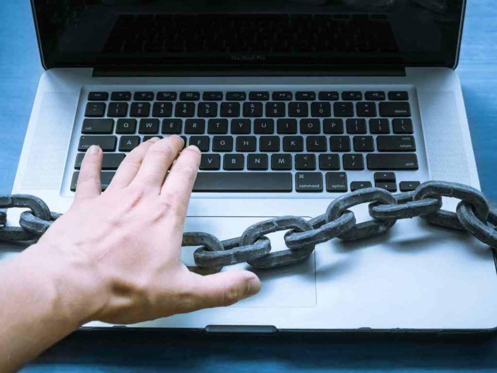 Password Breach Forces 158-Year-Old UK Haulage Firm Into Collapse