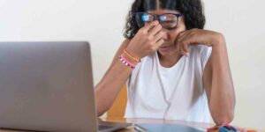 7 Signs of Digital Burnout And How to Fix It 